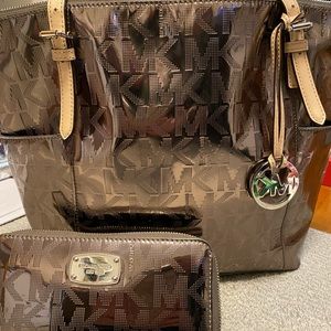 Michael Kors Wallet and Matching Purse